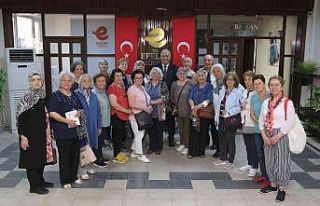 Başkan Atay, emekli öğretmenleri ağırladı