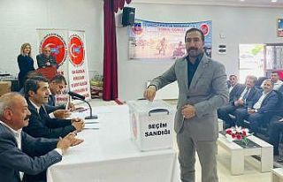 Başkan Ayhan Kahraman güven tazeledi