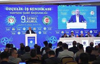 Başkan Büyükkılıç’a konfetili ve tezahüratlı...