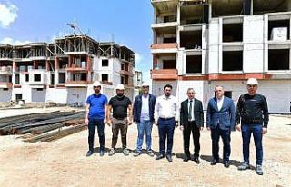 Başkan Çınar, kentsel dönüşüm binalarını...