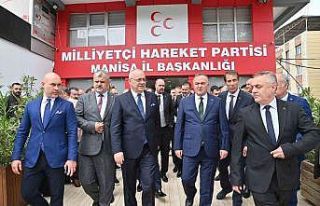 Başkan Ergün, MHP’nin bayramlaşmasında partililerle...