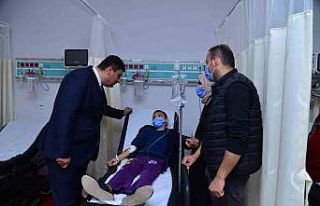 Başkan Oğuz’dan bayramda hasta vatandaşlara moral...