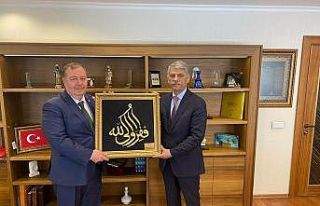 Başkan Ramazan, bakan yardımcılarıyla bir araya...