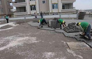 Batıkent’te yeni yollar kilitli parkeyle döşeniyor