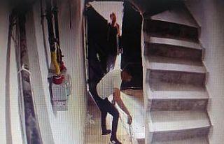 Batman’da hırsızlar merdiven korkuluklarını...