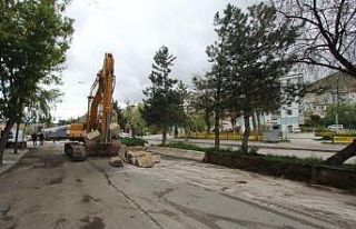 Bayburt Belediyesi yeni sezon yol yapım çalışmalarına...