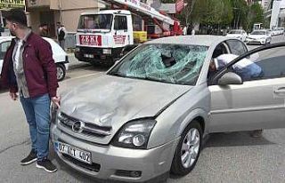 Bayramın ilk gününde kahreden kaza, otomobilin...
