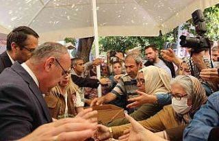 Bedava fide dağıtımında izdiham