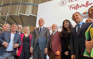 Beyoğlu ve Başkent Kültür Yolu Festivalleri AKM’de...