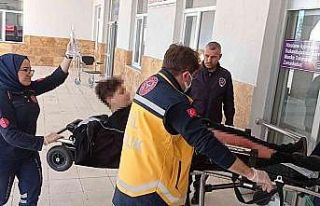 Bıçaklanan 14 yaşındaki gencin hayati tehlikesi...