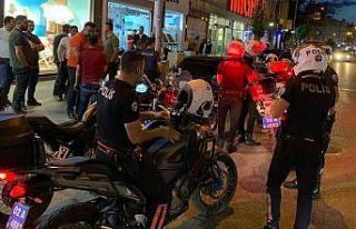 Bıçaklı saldırıya uğrayan genç yaralandı