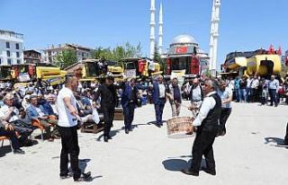 Biçerdöverler davul zurna ile uğurlandı