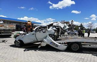 Bolu’da 3 kişinin öldüğü trafik kazası kamerada