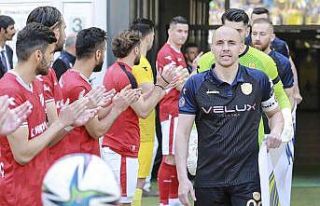 Boluspor, sahaya çıkan Ankaragücü’nü alkışlarla...