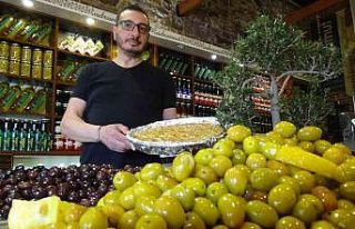 Bu da bayrama özel zeytinli baklava