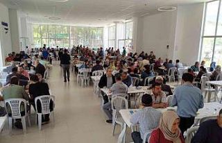 Buharkent’teki Geleneksel Keşkek Hayrı’na vatandaşlar...