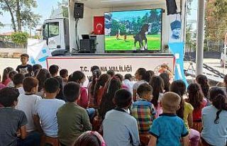 Burda bir köy var