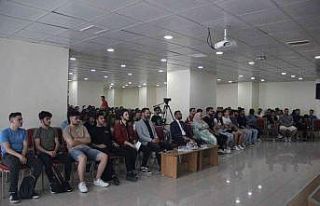 Burhaniye’de Yeni Nesil İnsan Kaynakları söyleşisi...