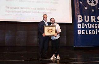 Bursa’da üniversite yolunda gençlere tam destek