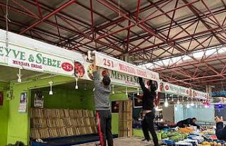 Buruk bir mutlulukla tezgâhlarını kapattılar