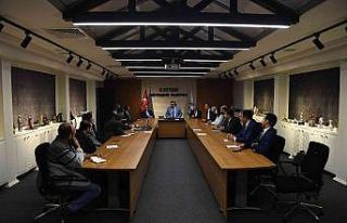 Büyükşehir’de ’Raylı Sistem Ağı’ Toplantısı...