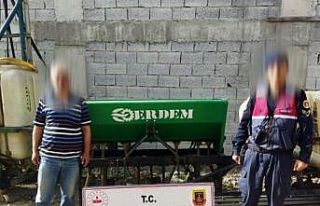 Çalınan tarım aleti bulunup sahibine teslim edildi