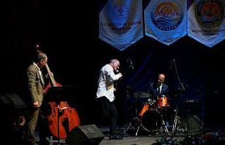 Cazın kalbi Mersin’de attı