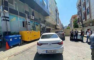 Çekmeköy’de asker konvoyunda tüneli kapatan şahıslara...