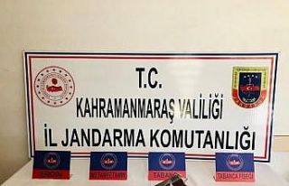 Cezaevine ziyarete gelen şahsın otomobilinden silah...