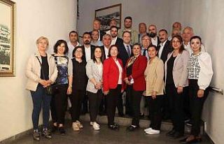 CHP’lilerden Başkan Çerçioğlu’na Anneler Günü...