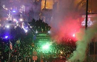 Çifte bayram yaşayan Sakaryaspor şampiyonluk turuna...