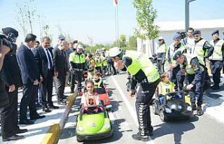 Çocuklara trafik eğitimi verildi