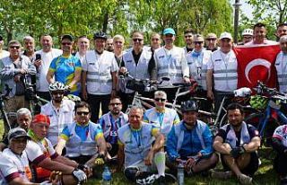 Çorlulu muhtarlar doğa için pedal çevirdi