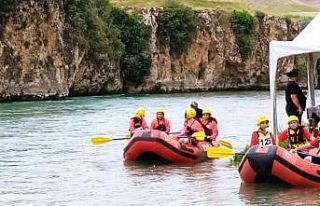 Çukurca rafting ekibi bölge birincisi oldu