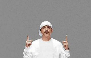 ‘Cuma İş Çıkışı’ konserinde Ceza sahneye...