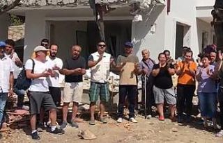Datça’da kaçak yapıların yıkımına tepki