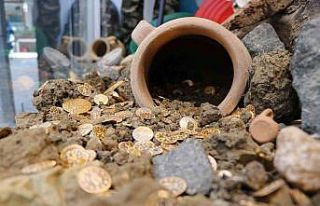 Dedektör ile sahillerde altın arayacaklar dikkat