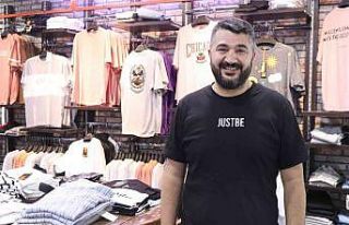 Denizli’de bayram alışverişini son güne bırakanlar...