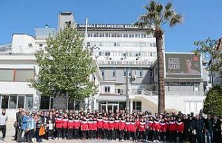 Denizlili yüzme takımı yarışmaya damga vurdu