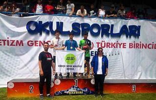 Denizli’nin 14 yaşındaki başarılı atleti, Türkiye...