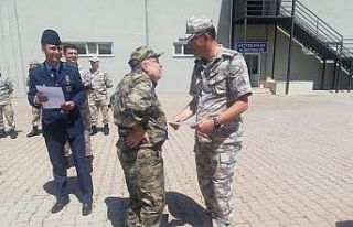 Dezavantajlı gençler temsili askerlik yaptı, yemin...