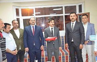 Didim Ülkü Ocakları’nda bayrak değişimi