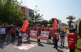 Didim’de 1 Mayıs meydanda kutlandı