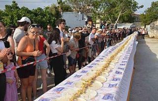 Didim’de 50 metrelik vegan dürüm rekor denemesi