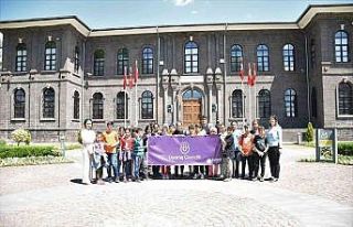 Diyarbakır’da öğrenciler Arkeoloji Müzesi’ni...