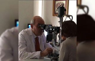 Doç. Dr. Durlu: "Sigara kullanımı görme kayıplarına...