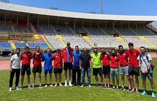 DPÜ SBF öğrencileri atletizm dalında Türkiye...