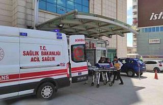 Düşük yaptığını söyleyen kadın sokağa bırakılan...