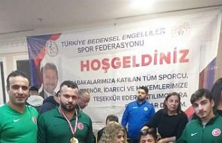 Düzceli iki sporcu para halter milli takım kampında