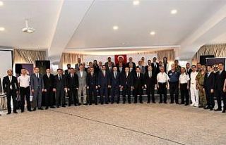 Düzensiz göçü önleme toplantısı: 3 ilin valisi...